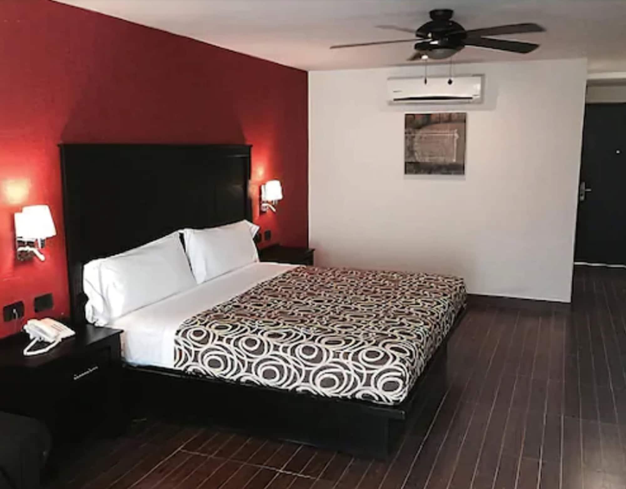 Hotel Victoria Inn ซาน ฮวน เดล ริโอ ภายนอก รูปภาพ
