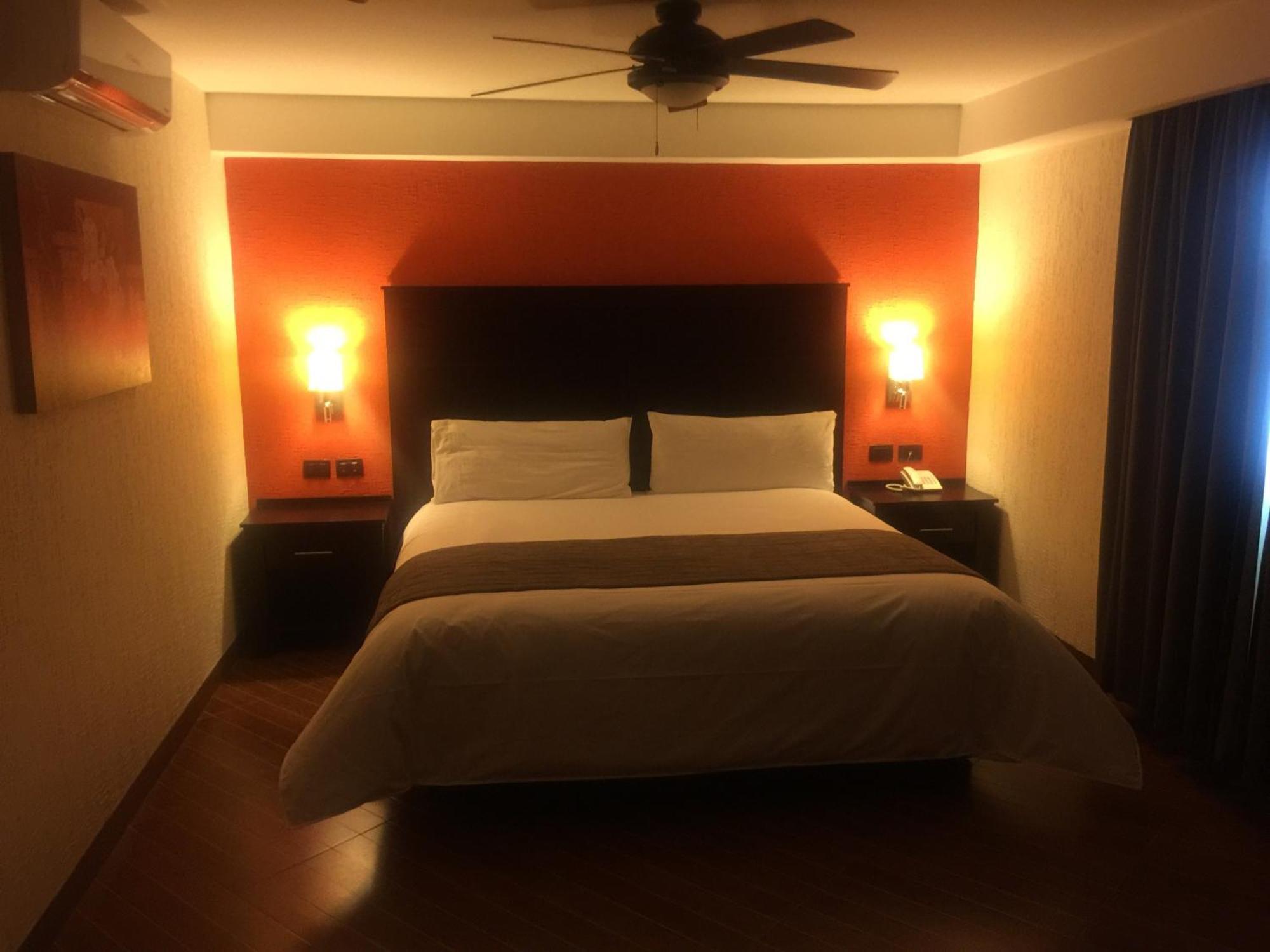 Hotel Victoria Inn ซาน ฮวน เดล ริโอ ภายนอก รูปภาพ